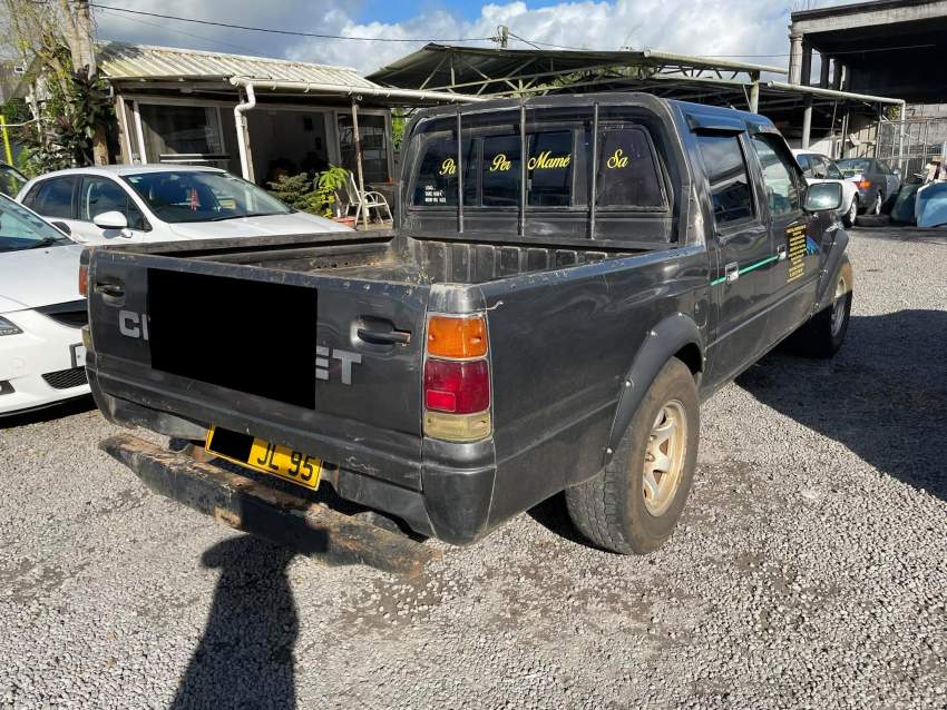 2x4 Chevrolet LUV YR 95  - 5 - Pickup trucks (4x4 & 4x2)  on Aster Vender