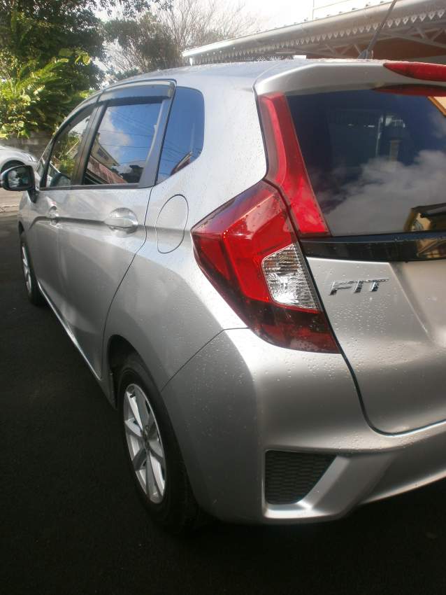 HONDA FIT YR CZ 14 - 8 - Family Cars  on Aster Vender