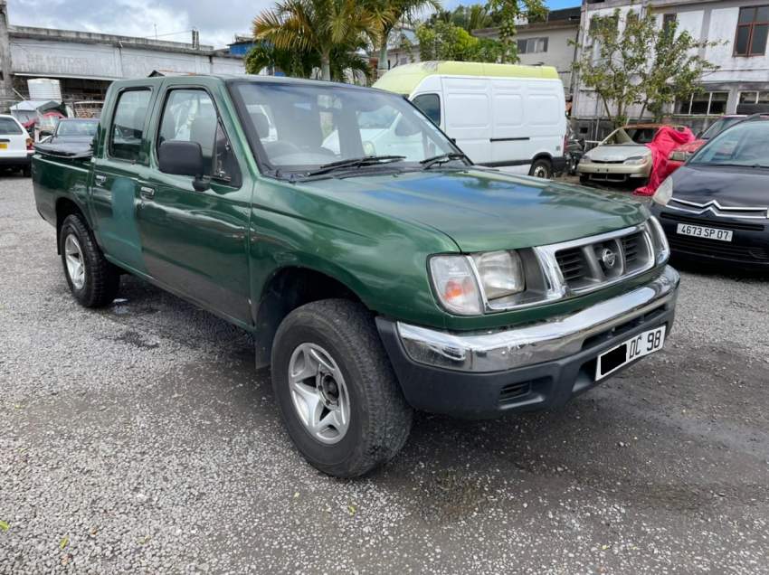 2x4 Nissan double cab year 98  - 5 - Pickup trucks (4x4 & 4x2)  on Aster Vender