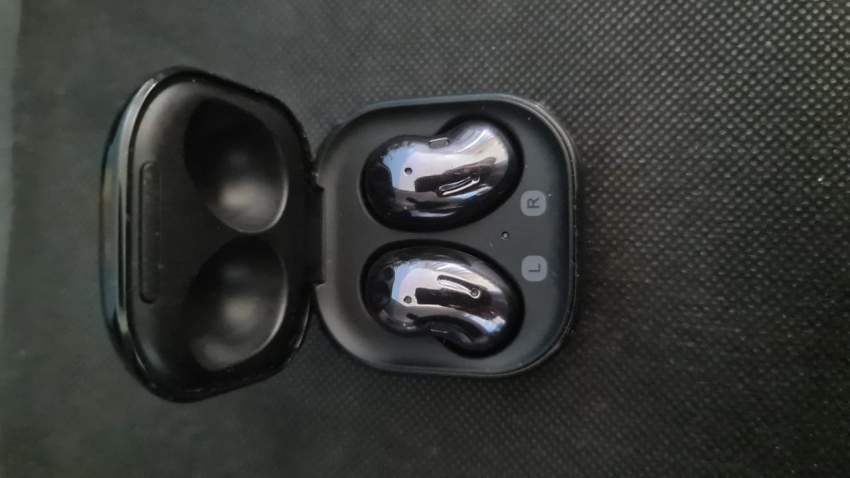 SAMSUNG Galaxy Buds Live True Wireless Earbuds US Version Active Noise - 1 - Earphone  on Aster Vender