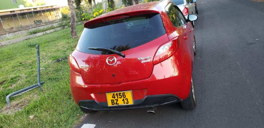 Mazda Demio 1.3 Hatchback - 1 - Compact cars  on Aster Vender