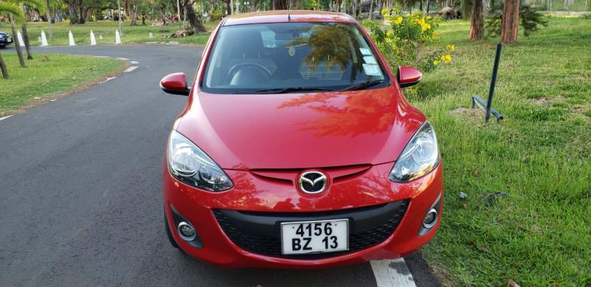 Mazda Demio 1.3 Hatchback - 2 - Compact cars  on Aster Vender