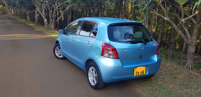 Toyota vitz - ZV 06 - Auto - 59203220 - 1 - Family Cars  on Aster Vender