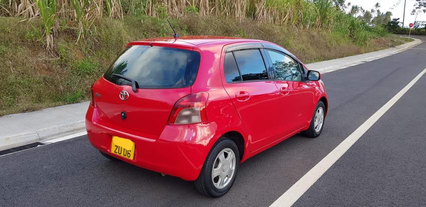 Toyota vitz - ZU06 - Auto -  Call 59010243 - 2 - Family Cars  on Aster Vender