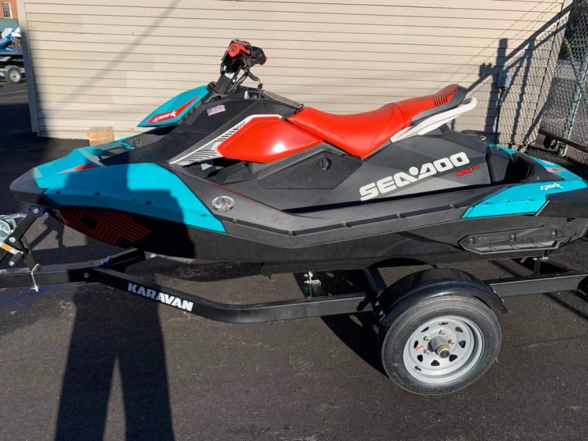 2018 Sea-Doo Spark Trixx 3 Passenger IBR - 1 - Boats  on Aster Vender