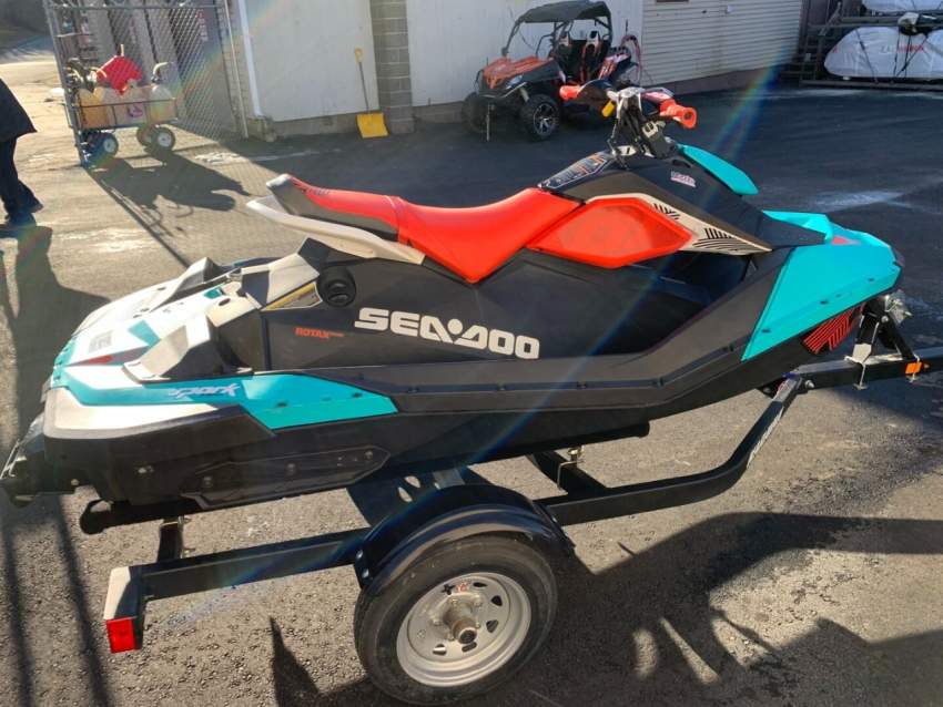 2018 Sea-Doo Spark Trixx 3 Passenger IBR - 0 - Boats  on Aster Vender