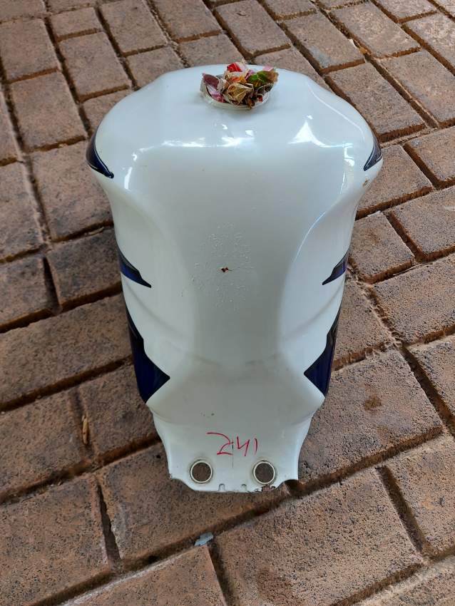 MOTORCYCLE FUEL TANK - SUZUKI - HAYATE - 4 - Spare Parts  on Aster Vender