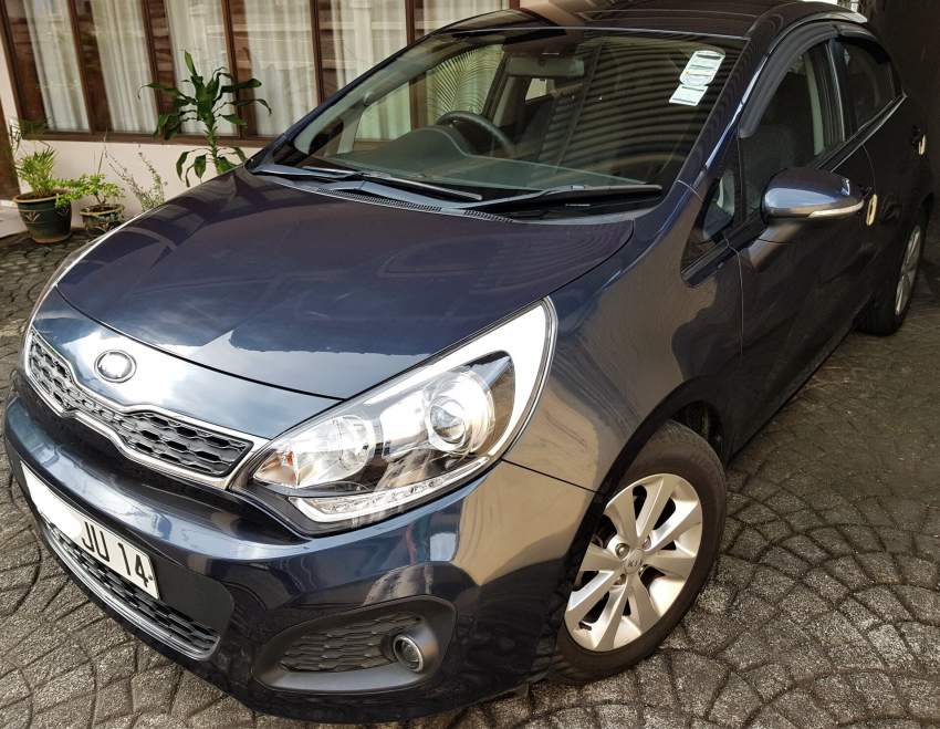 Kia Rio 2014 Automatic - 2 - Compact cars  on Aster Vender