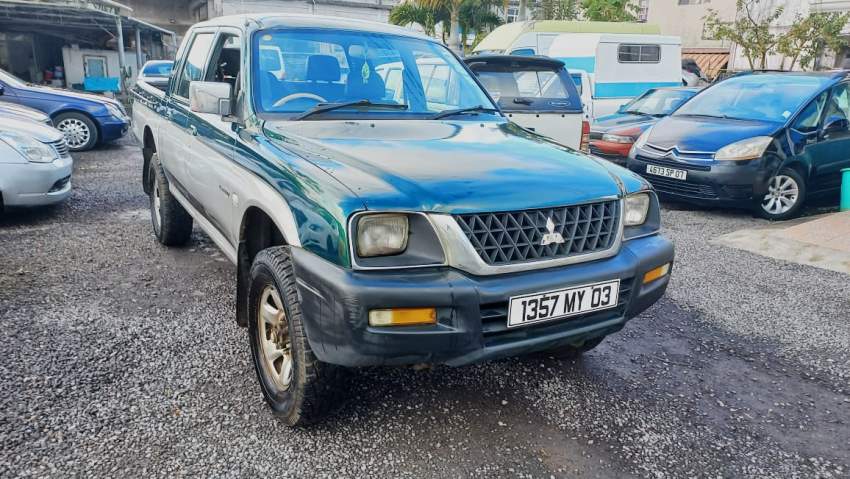 MItsubishi L200 Year 03  - 6 - Pickup trucks (4x4 & 4x2)  on Aster Vender