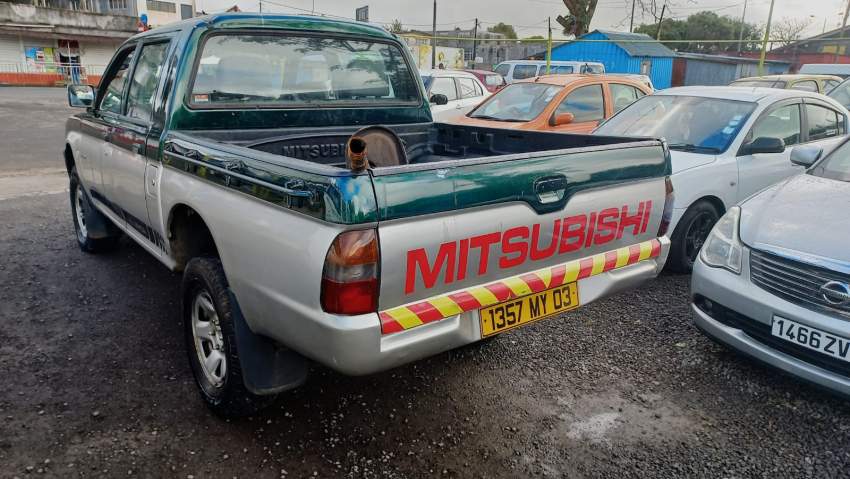 MItsubishi L200 Year 03  - 4 - Pickup trucks (4x4 & 4x2)  on Aster Vender