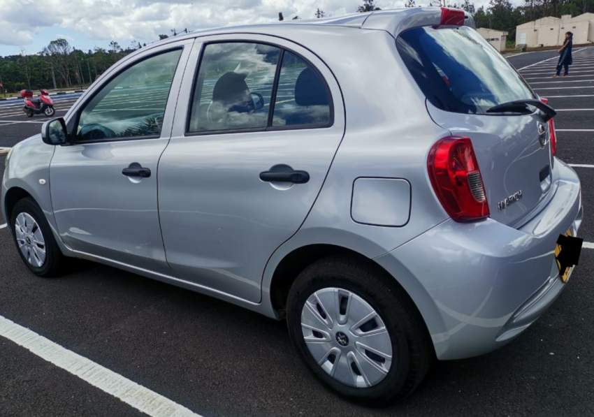 Nissan March 2014 - 1 - Compact cars  on Aster Vender