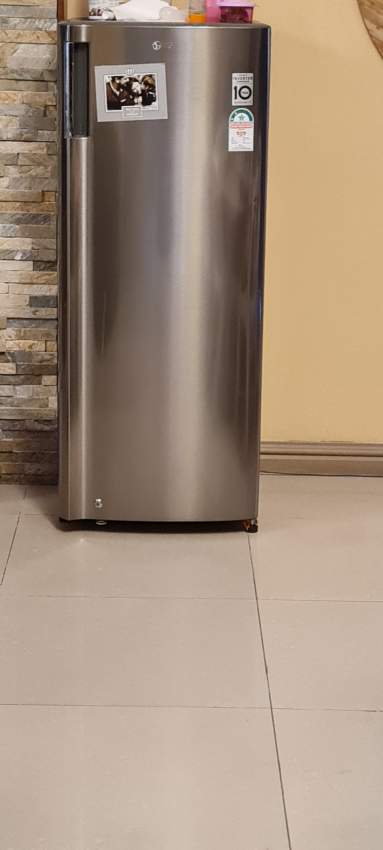 200 ltrs LG fridge - 2 - Kitchen appliances  on Aster Vender