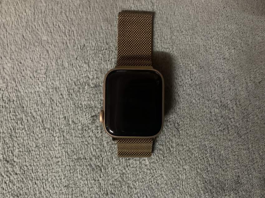 Apple Watch Serie 4 - 0 - All electronics products  on Aster Vender