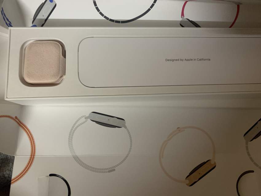 Apple Watch Serie 4 - 1 - All electronics products  on Aster Vender