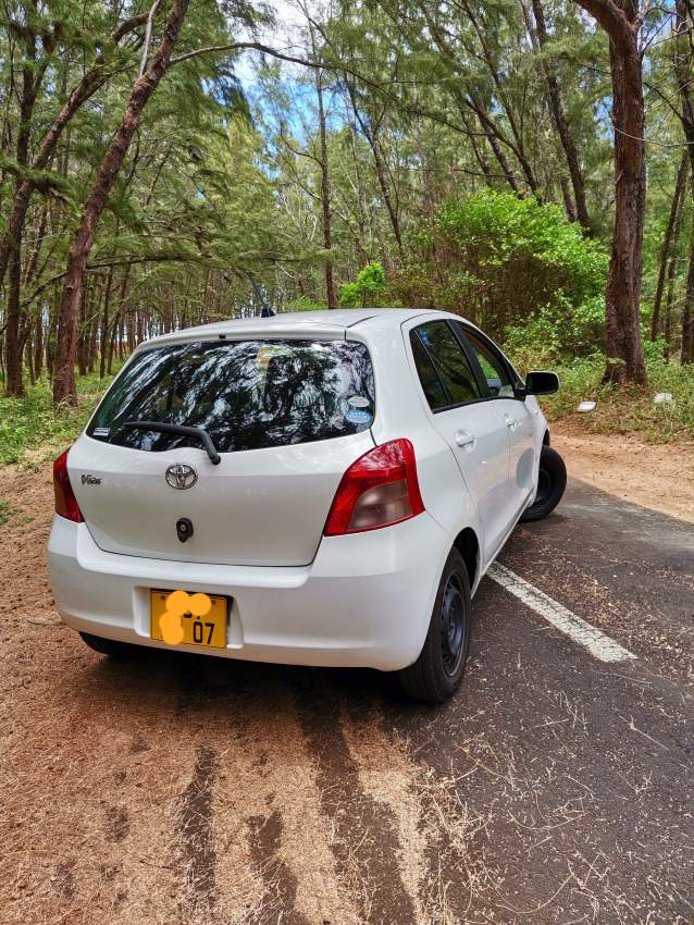 Toyota Vitz 07 - 1 - Compact cars  on Aster Vender