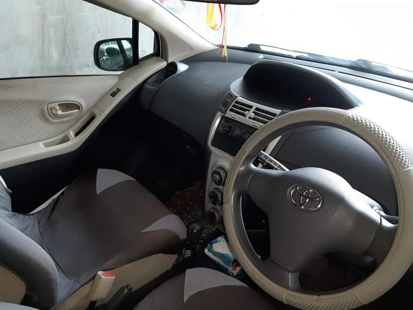 Toyota vitz 1290cc - 1 - Compact cars  on Aster Vender