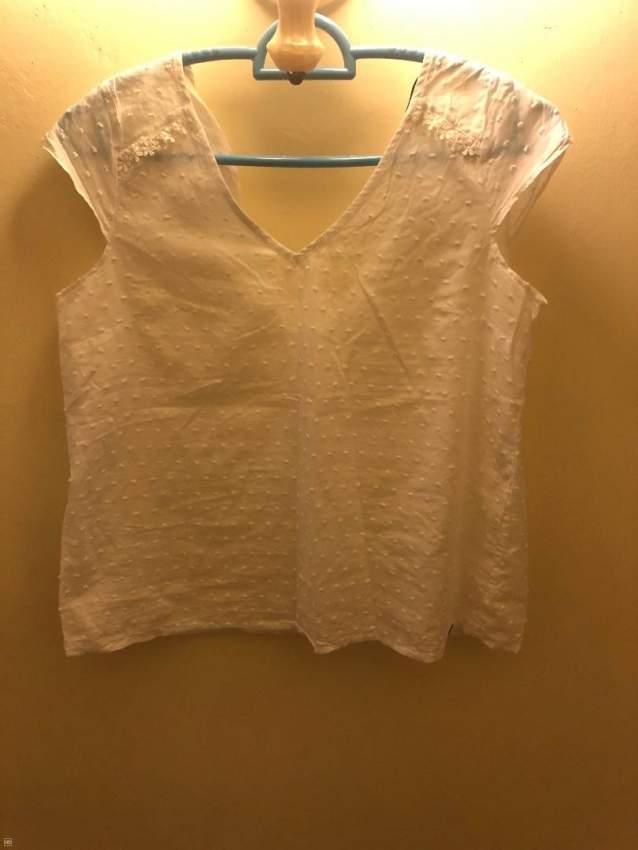 For sale - 1 - Tops (Women)  on Aster Vender