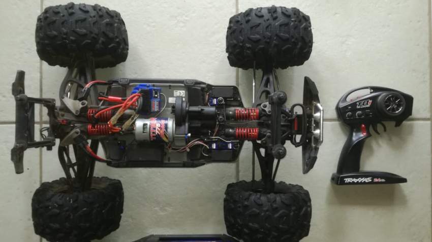 Traxxas summit 1/10 RC truck - 2 - Vehicles (trucks, tanks, etc)  on Aster Vender