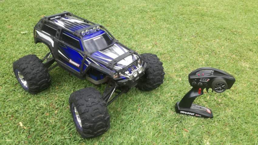 Traxxas summit 1/10 RC truck - 0 - Vehicles (trucks, tanks, etc)  on Aster Vender