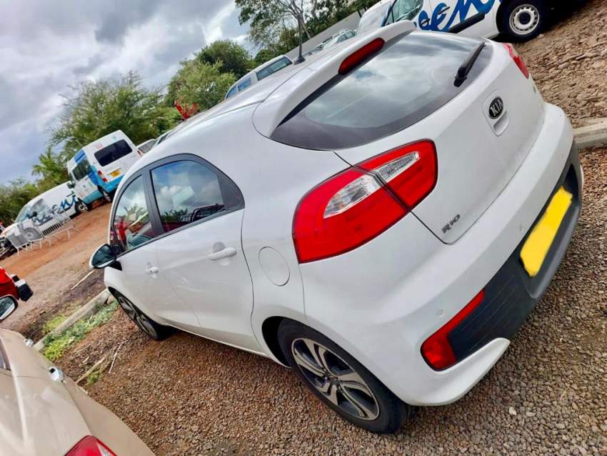 Car - 3 - Compact cars  on Aster Vender