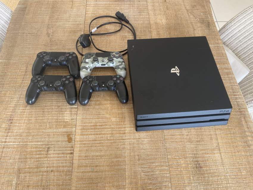 PS4 for Sale  - 0 - PlayStation 4 (PS4)  on Aster Vender