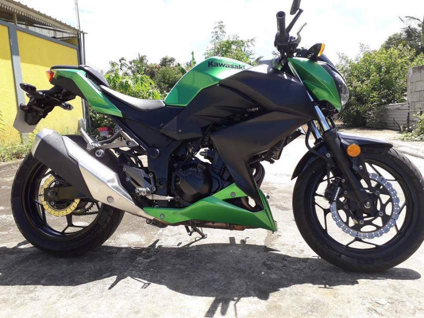 Kawasaki Z300 - 1 - Sports Bike  on Aster Vender