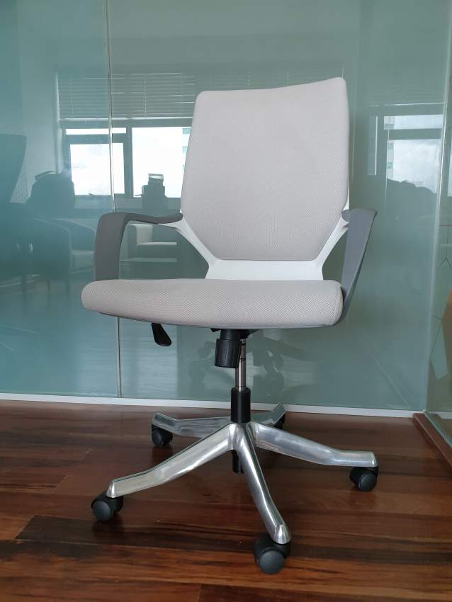 Office chair - 1 - Desk chairs  on Aster Vender