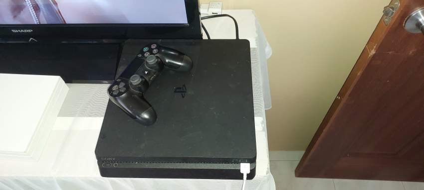 Ps4 pro - 0 - PlayStation 4 (PS4)  on Aster Vender