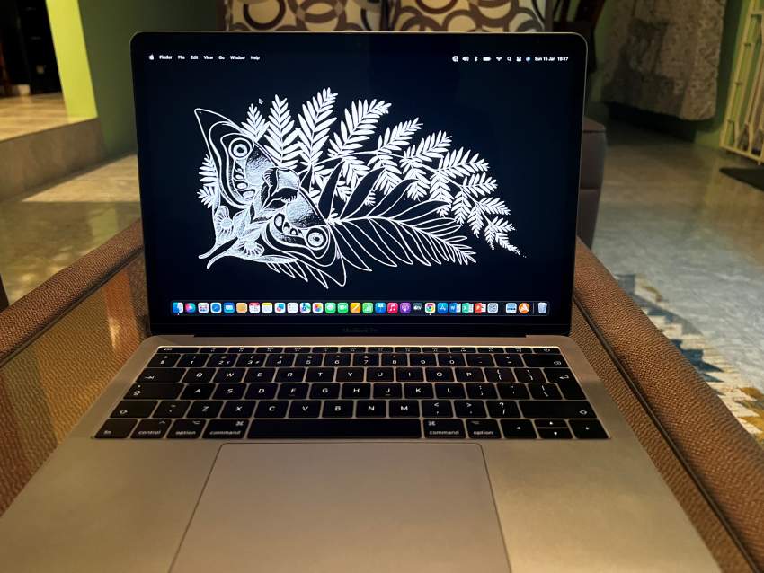 MacBook Pro 2017 - 0 - Mac  on Aster Vender