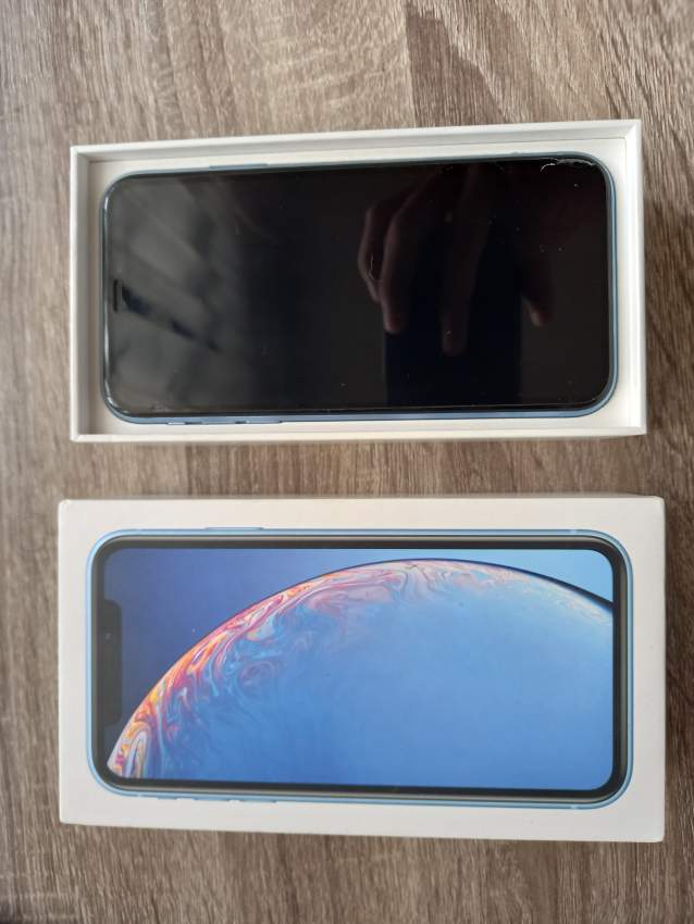 Iphone XR for sale - 2 - iPhones  on Aster Vender