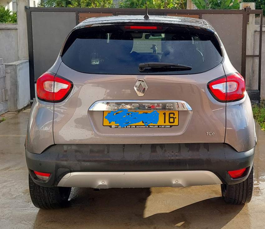 Renault Captur - 1 - SUV Cars  on Aster Vender