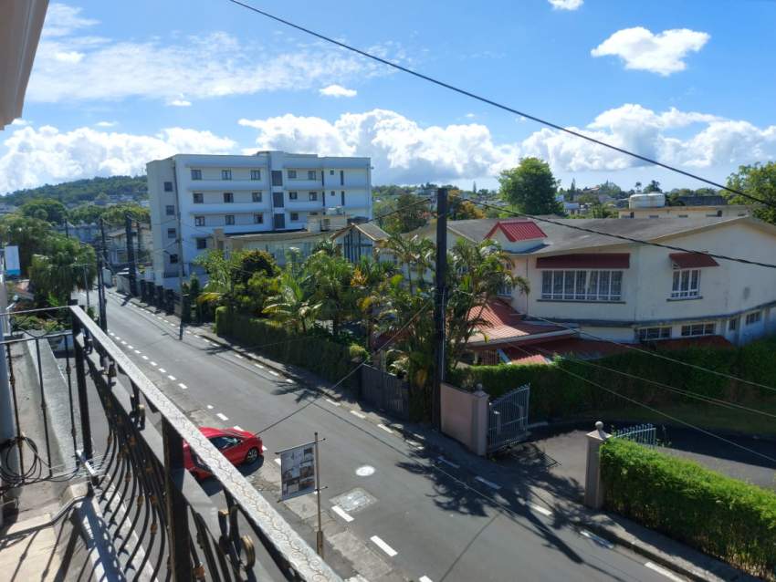 3 bedroom Apartment, fully furnished for rent at Curepipe - 0 - Apartments  on Aster Vender