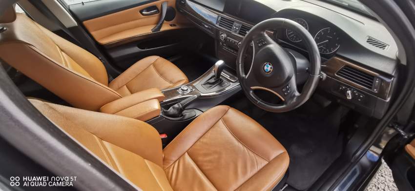 BMW 320 I - 1 - Luxury Cars  on Aster Vender