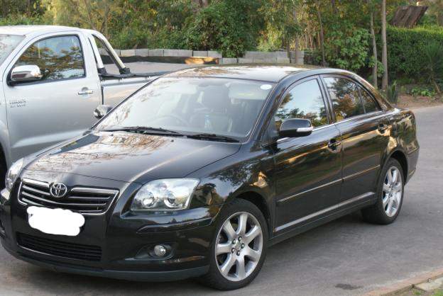 Toyota avensis local vendre  - 0 - Compact cars  on Aster Vender