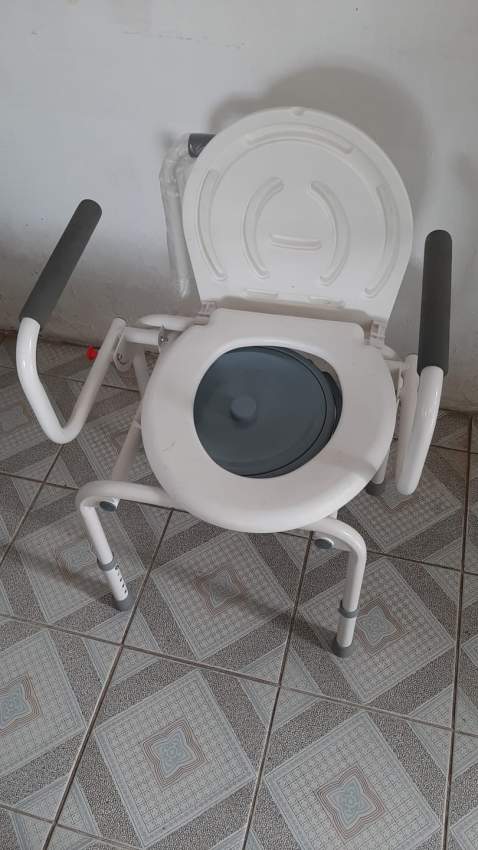 Movable bath and commode chair - 1 - Other Medical equipment  on Aster Vender