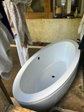 bath tub stand alone - 0 - Bathroom  on Aster Vender