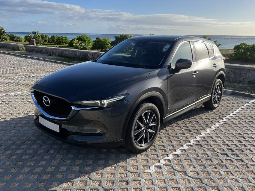 2018 Mazda CX-5 - 6 - SUV Cars  on Aster Vender