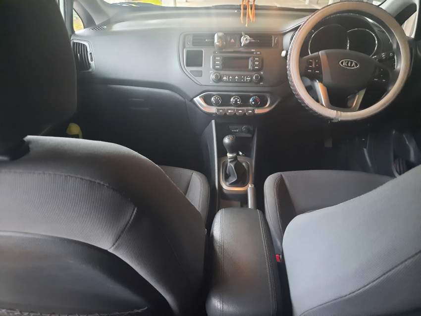 KIA RIO - Hatchback - 3 - Family Cars  on Aster Vender