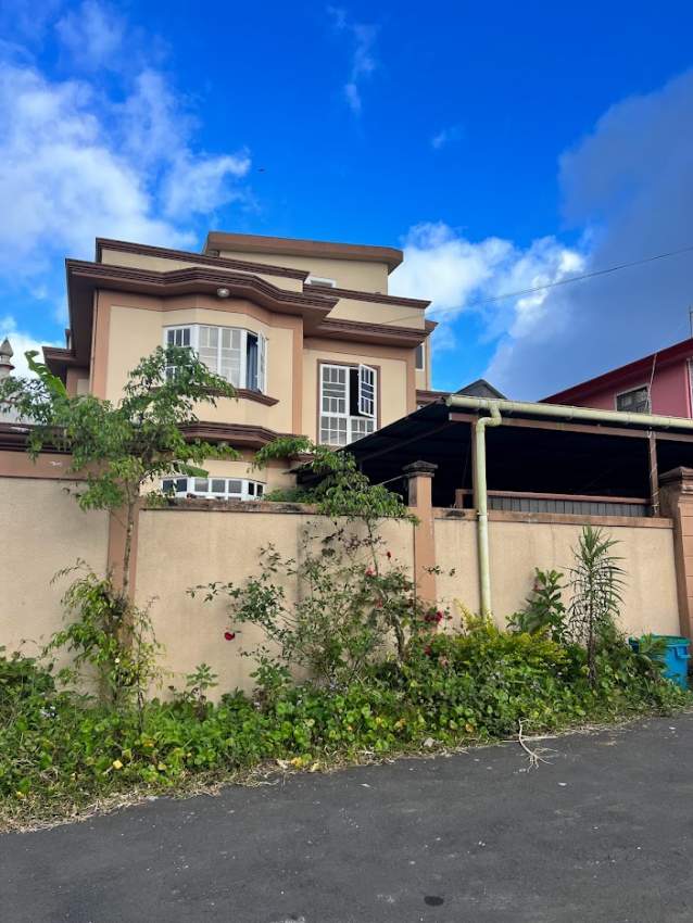 House for sale Curepipe 6.8M - 7 - House  on Aster Vender