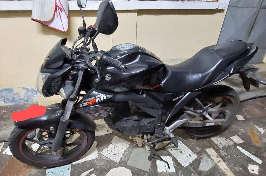 Suzuki Gixxer - 2 - Sports Bike  on Aster Vender