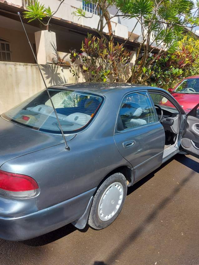 1994 Mazda 626 Cronos GLX - 4 - Family Cars  on Aster Vender