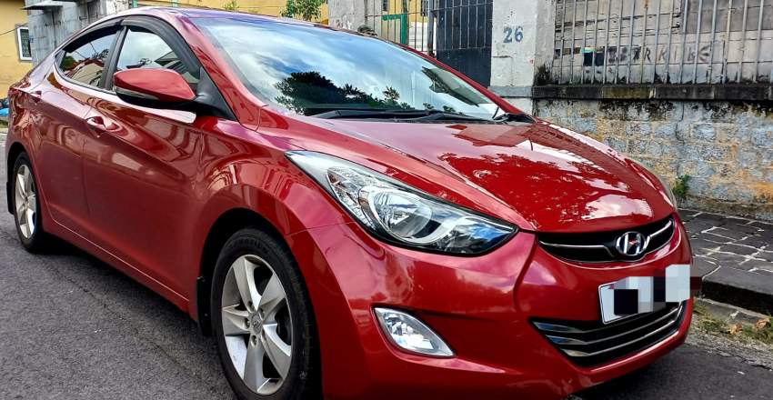 Hyundai Elantra GLS Year 2013 - 3 - Luxury Cars  on Aster Vender