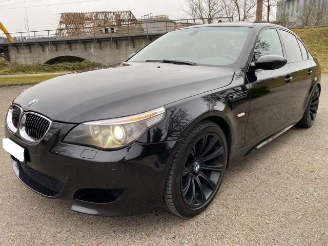 BMW M5 - 3 - Luxury Cars  on Aster Vender