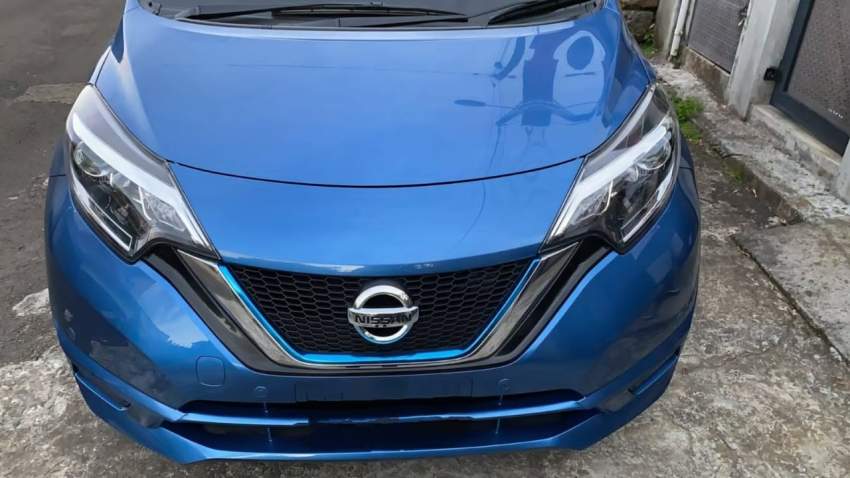 Nissan Note E-Power Blue 2018 - 5 - Family Cars  on MauriCar