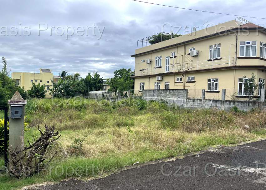 Premier Plot: Perfect for Your New Residence! - 1 - Land  on MauriCar