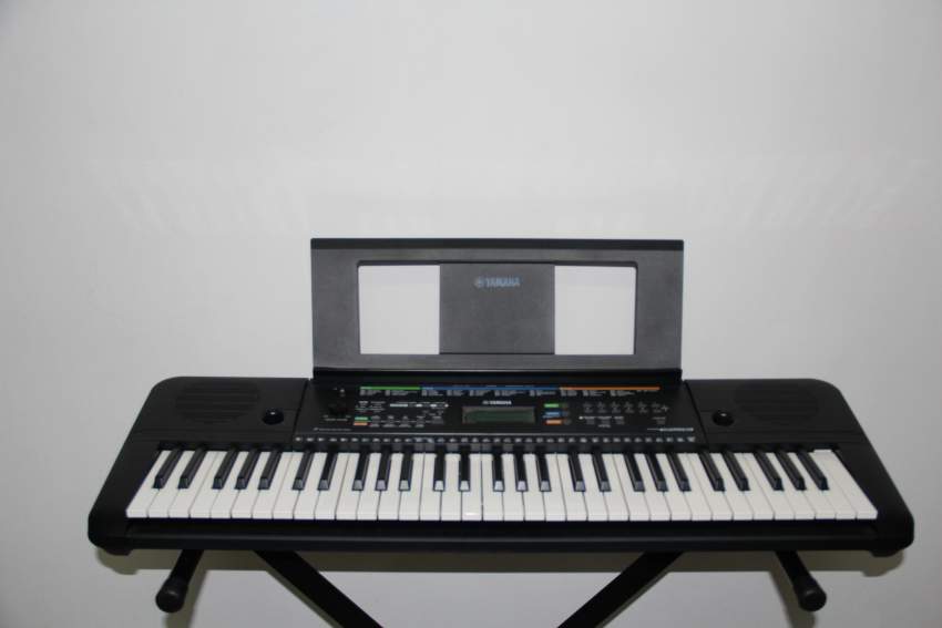 Yamaha PSR-E253 - 1 - Electronic piano  on MauriCar