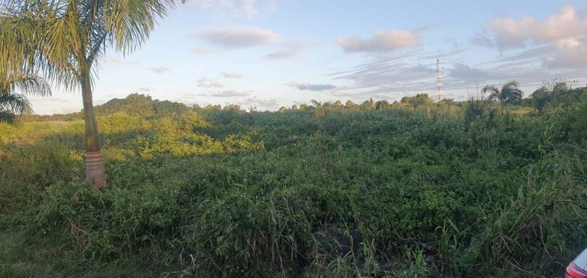 Residential Land for Sale Quatre Cocos - 4 - Land  on Aster Vender