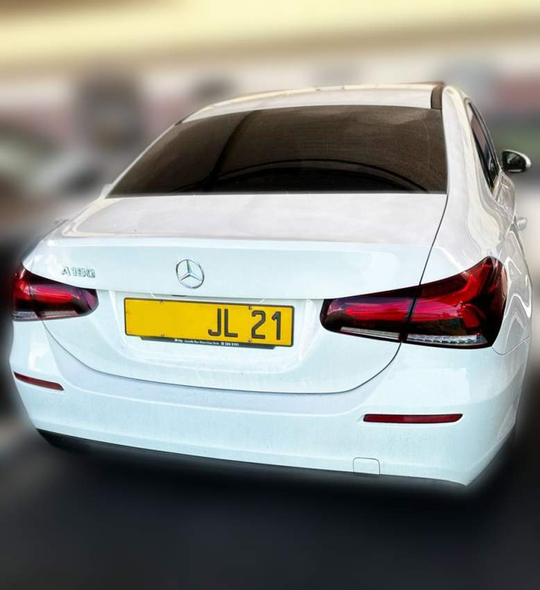 Mercedes Benz A180 Saloon - 8 - Luxury Cars  on Aster Vender