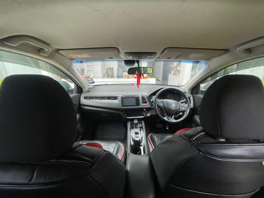 Honda Vezel - 3 - SUV Cars  on Aster Vender