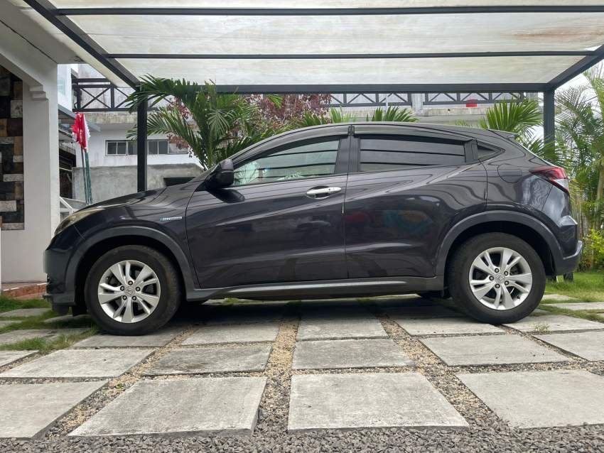 Honda Vezel - 4 - SUV Cars  on MauriCar